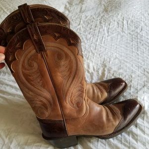 💗🐎 Ariat LADIES cowboy boots sz 10🐴👢